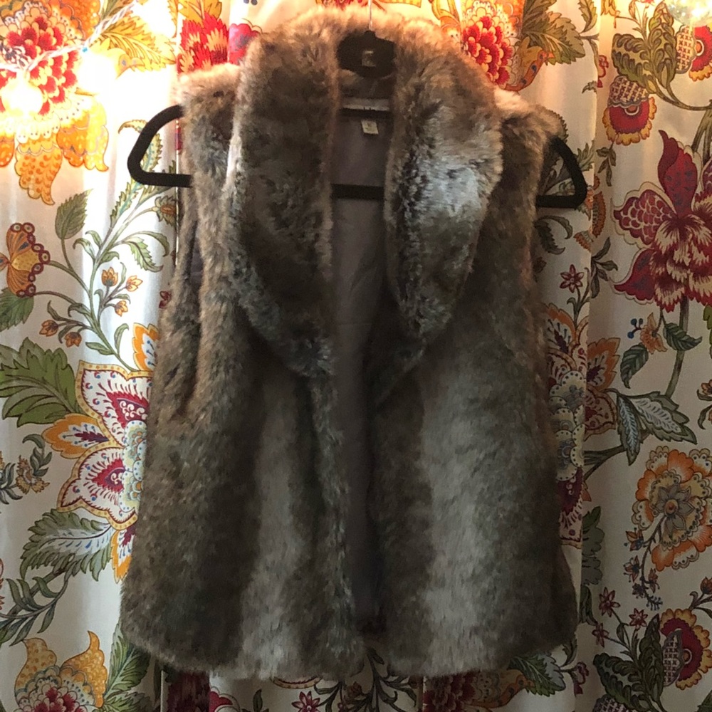 Faux Mink fur vest. Size S Brand: Ya